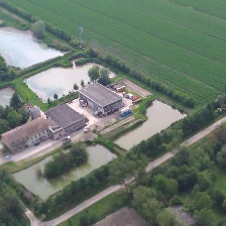 Agriturismo Lucchetta Reggiolo Екстер'єр фото